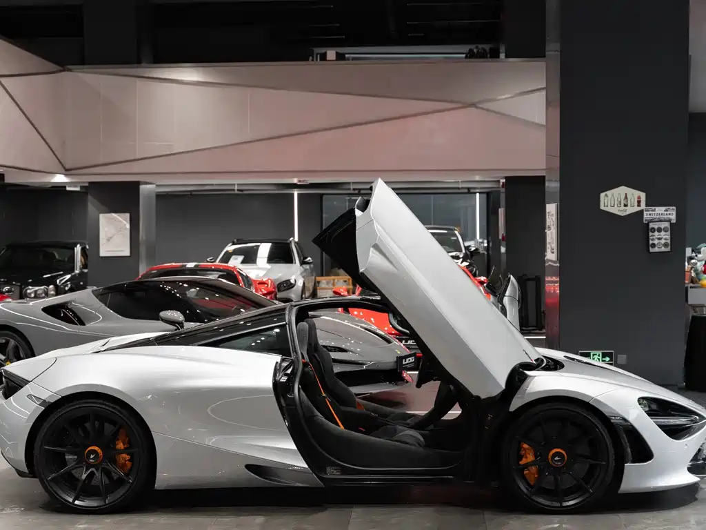 McLaren 720S — миниатюра 17