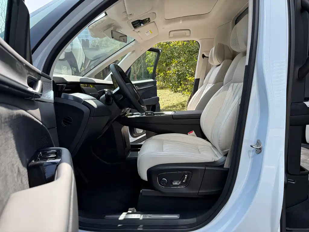 ZEEKR EXTREME KRYPTON 009