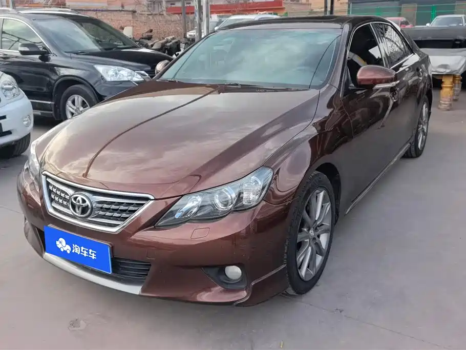 Toyota Reiz 2012