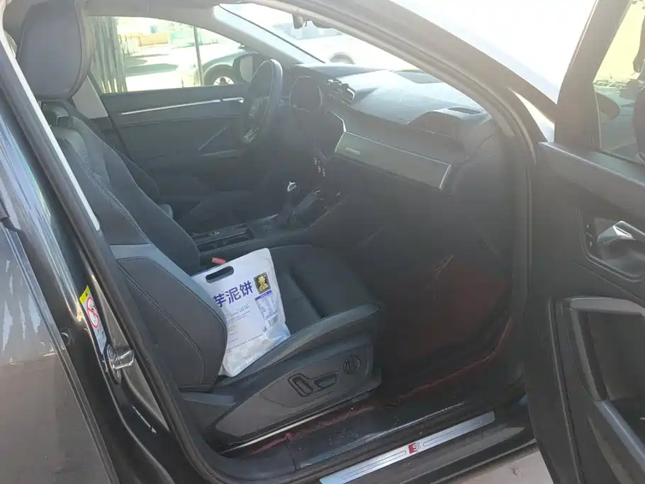 Audi Q3 Sportback — миниатюра 8