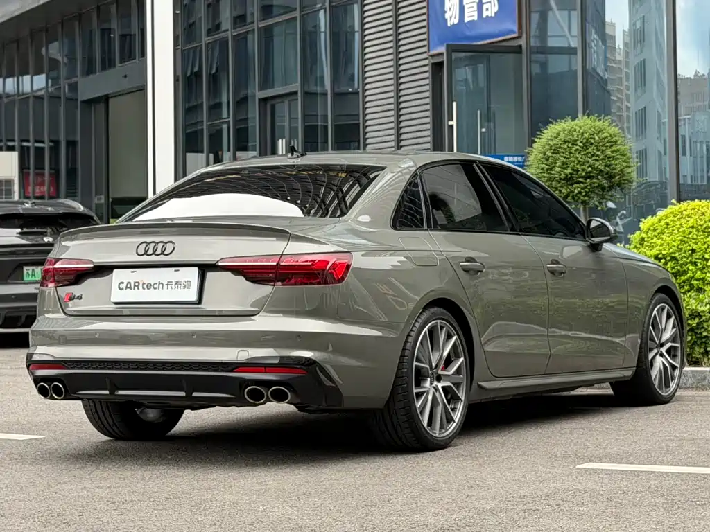 Audi S4 — миниатюра 3