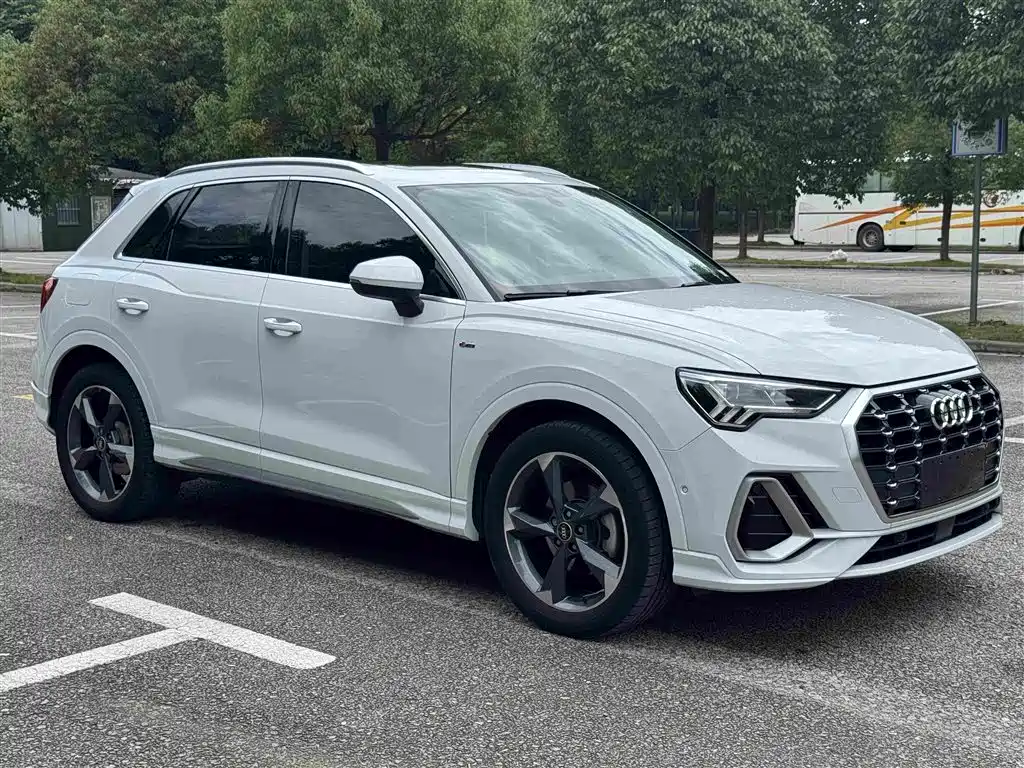 Audi Q3 2022 35 TFSI Fashion