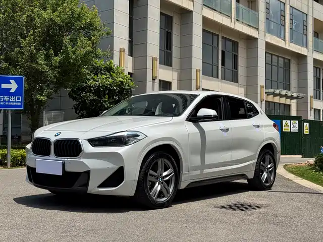 BMW X2