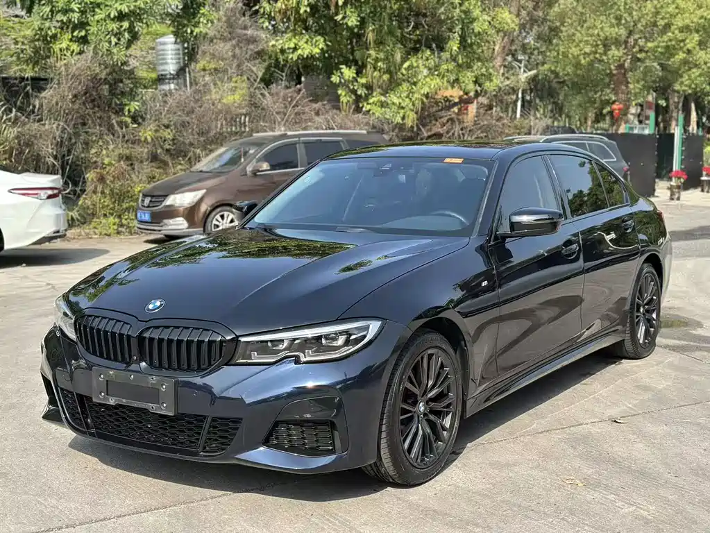 BMW 3 Series 2021