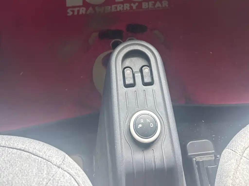 Wuling MINIEV — миниатюра 9