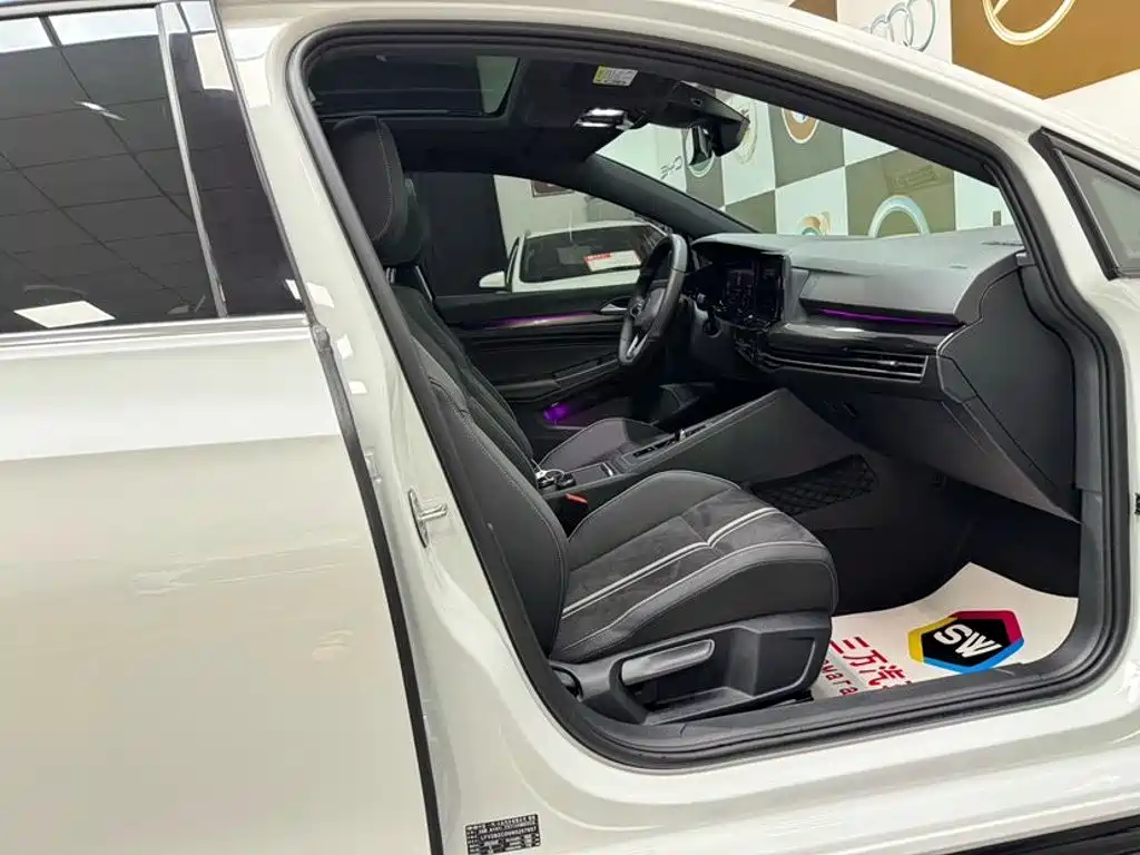 Volkswagen Golf — миниатюра 10