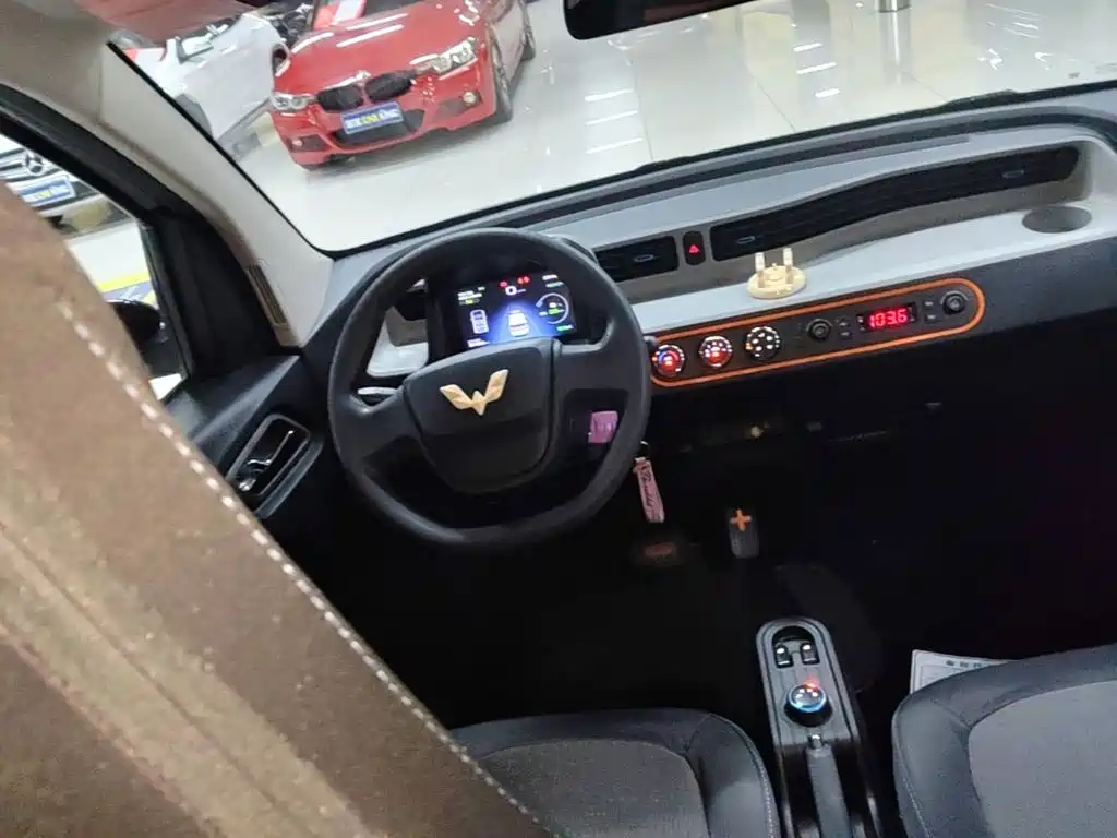 Wuling MINIEV — миниатюра 11