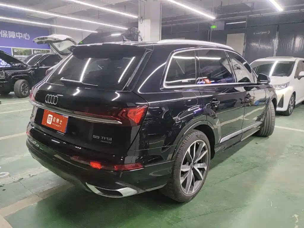 Audi Q7 — миниатюра 3