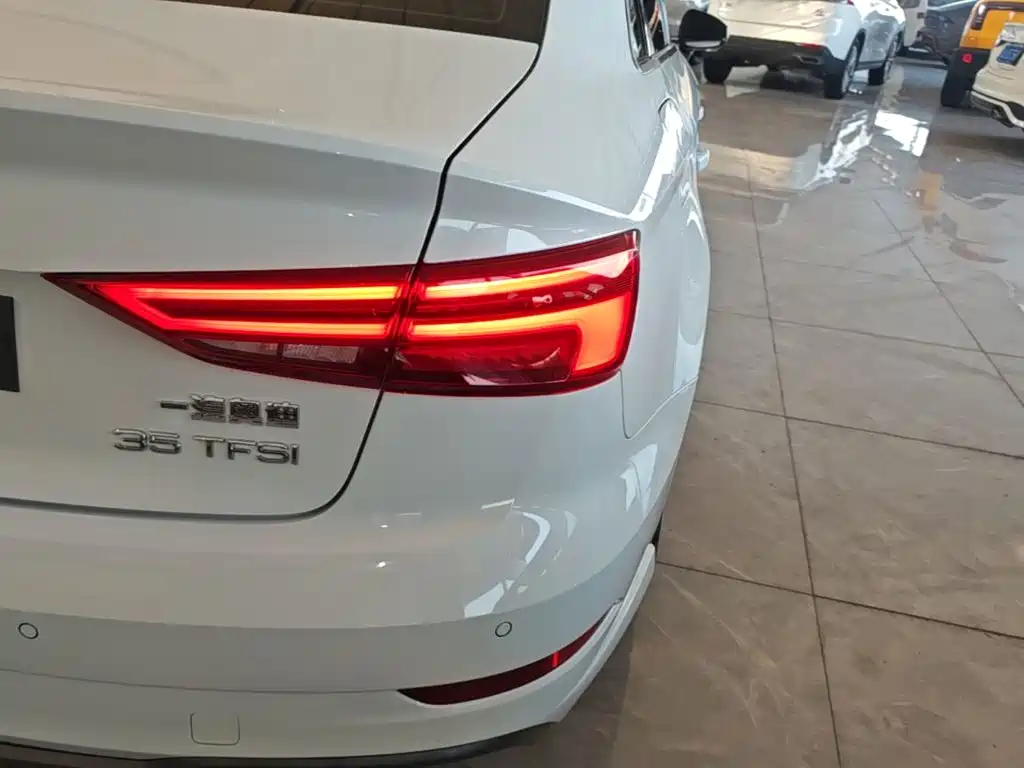 Audi A3 — миниатюра 8