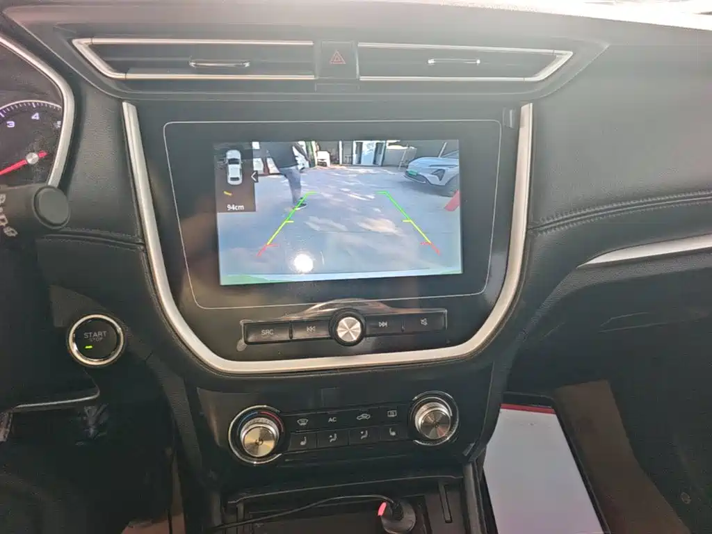 Roewe RX3 — миниатюра 13