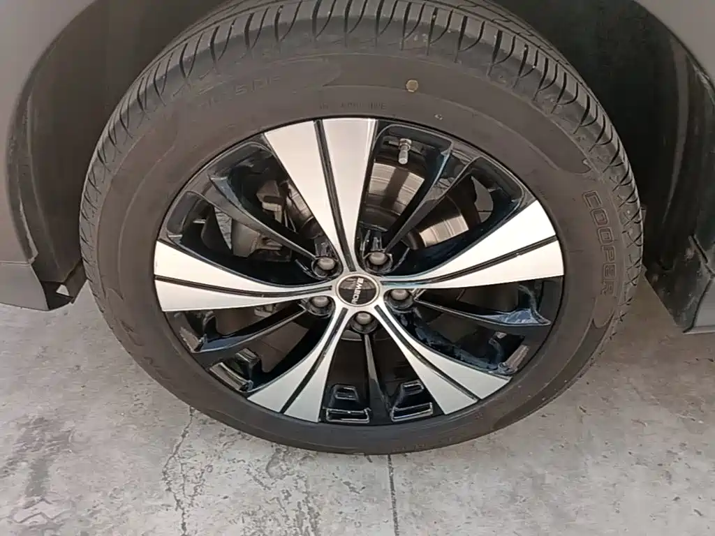 Roewe RX5 — миниатюра 23