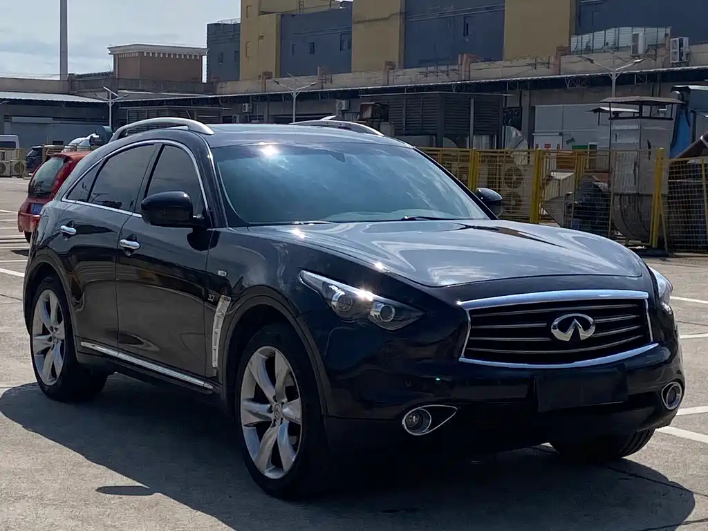Infiniti QX70 — миниатюра 3