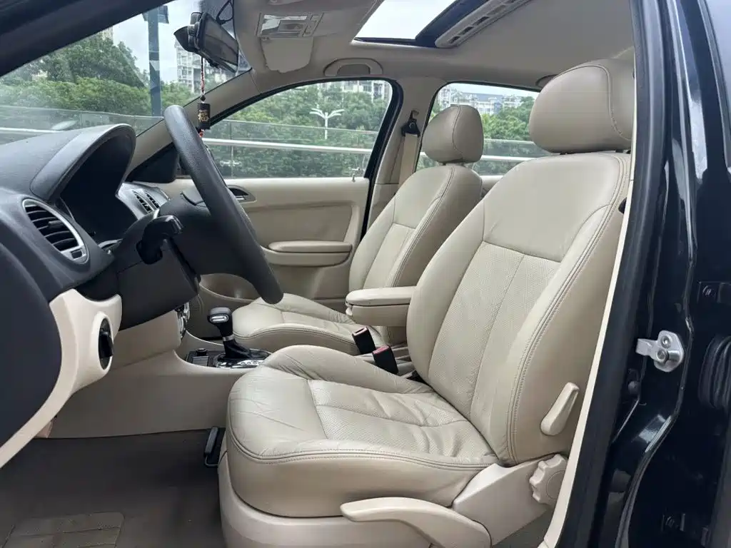Volkswagen Lavida — миниатюра 4