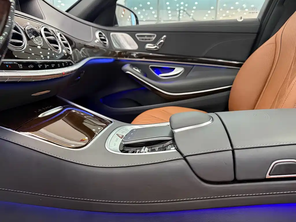 Mercedes-Benz S-Class — миниатюра 17