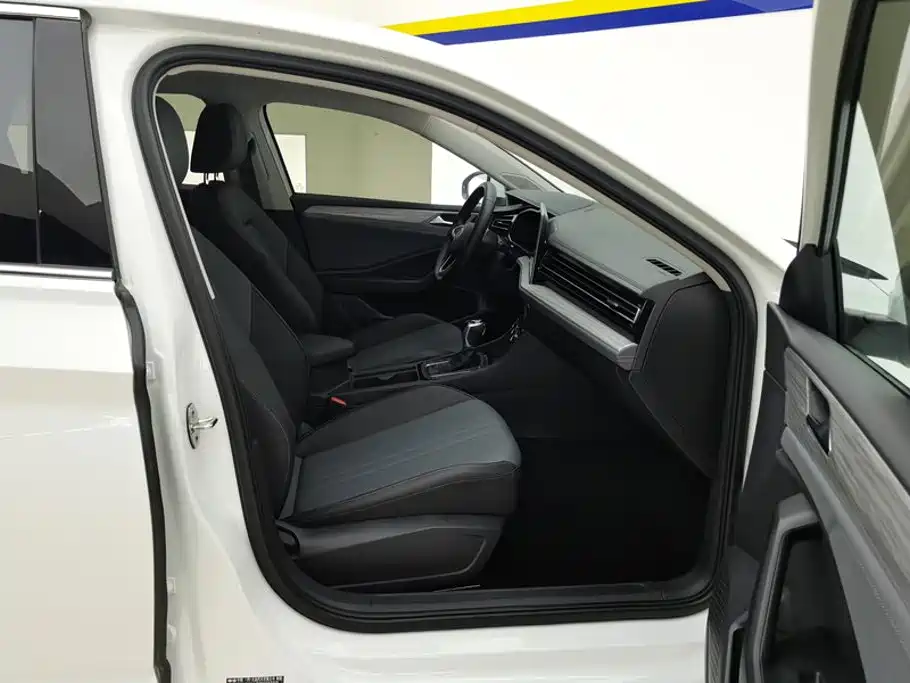 Volkswagen Sagitar — миниатюра 8