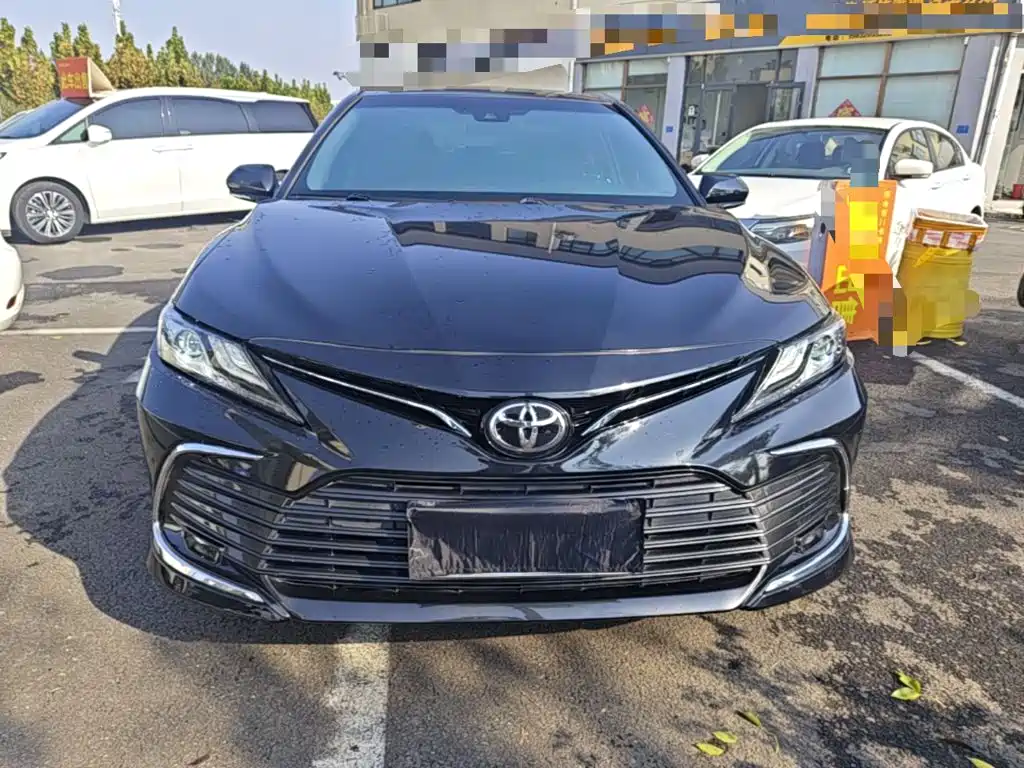 Toyota Camry — миниатюра 3
