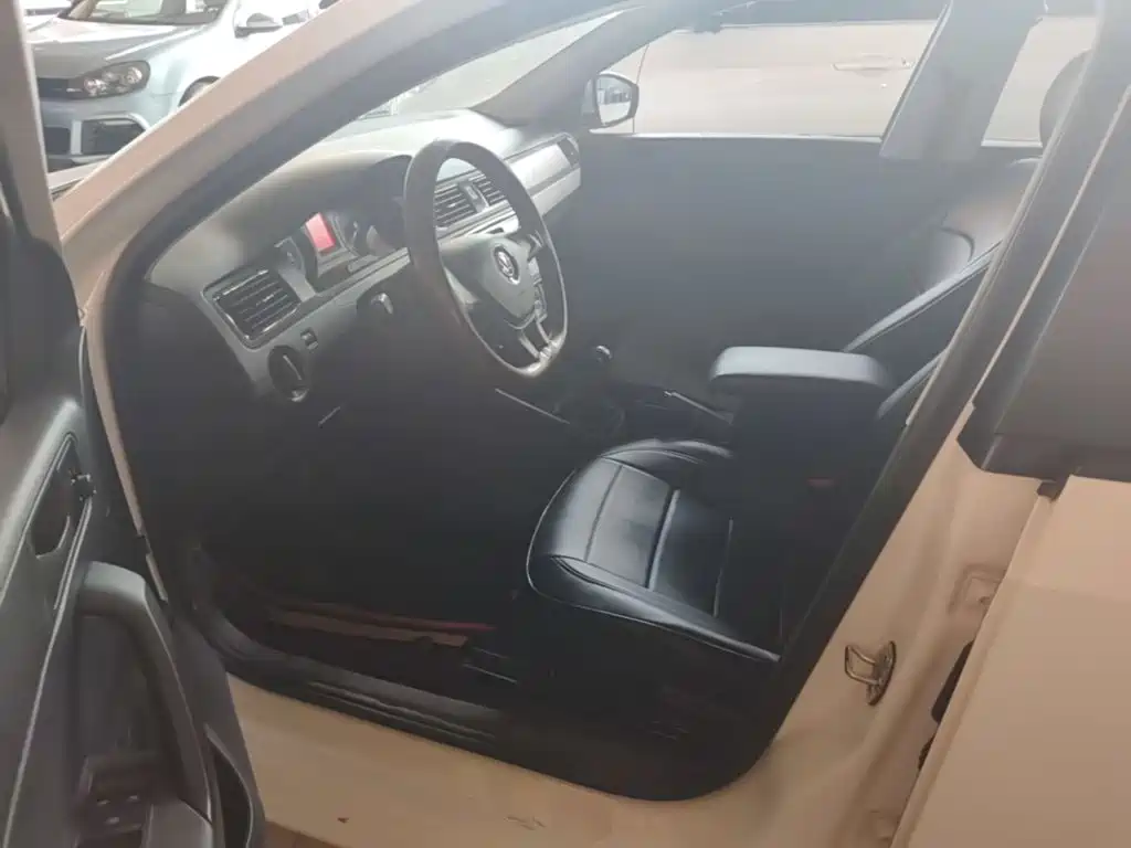 Volkswagen Santana — миниатюра 16