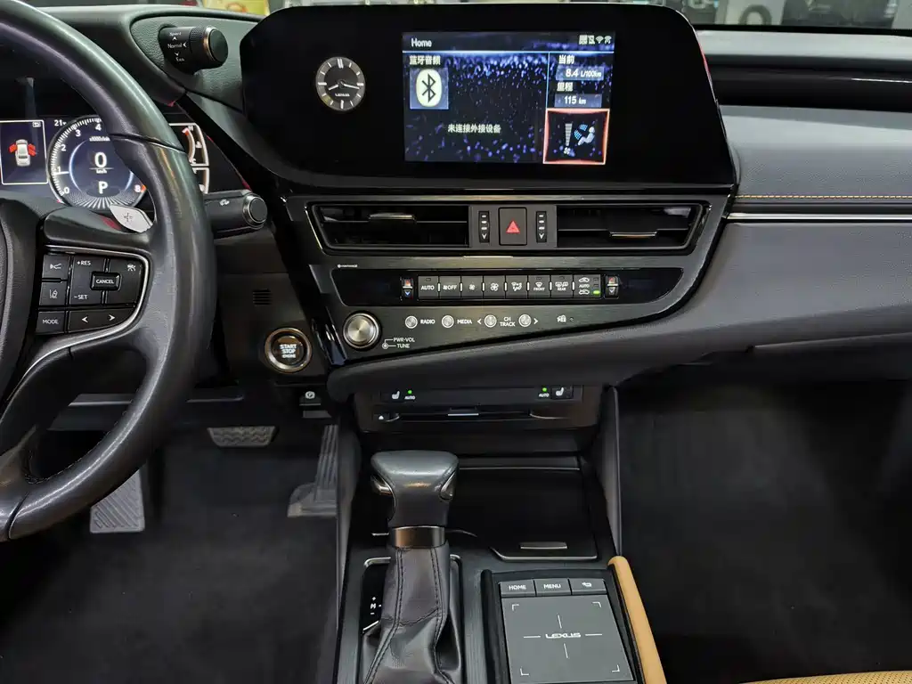Lexus ES — миниатюра 11