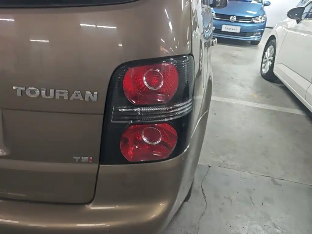 Volkswagen Touran — миниатюра 8