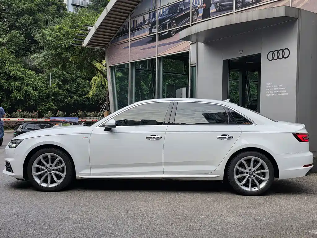 Audi A4L — миниатюра 7
