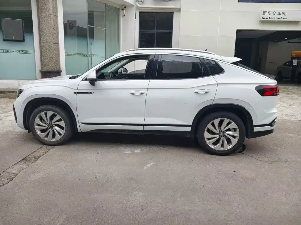 Volkswagen TayronX X 2020 330TSI Flagship Smart Connect