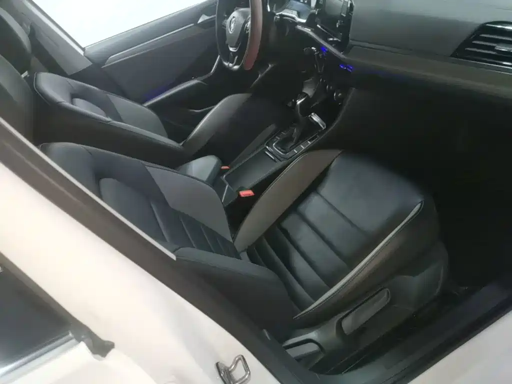 Volkswagen Sagitar — миниатюра 25