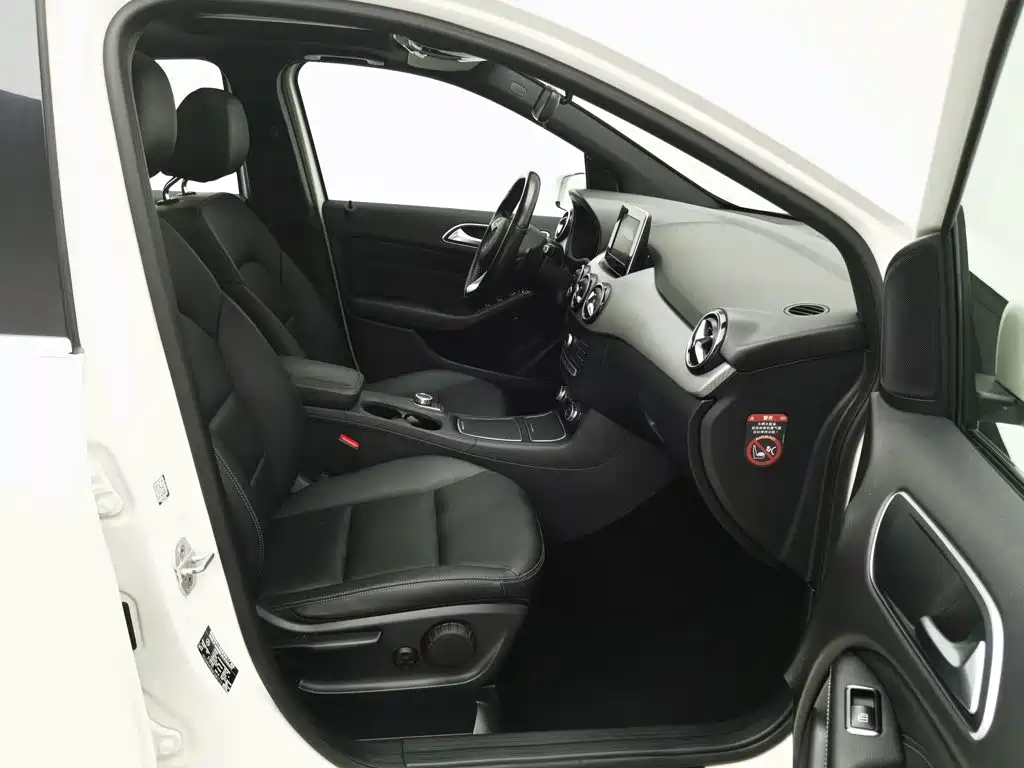 Mercedes-Benz B-Class — миниатюра 23