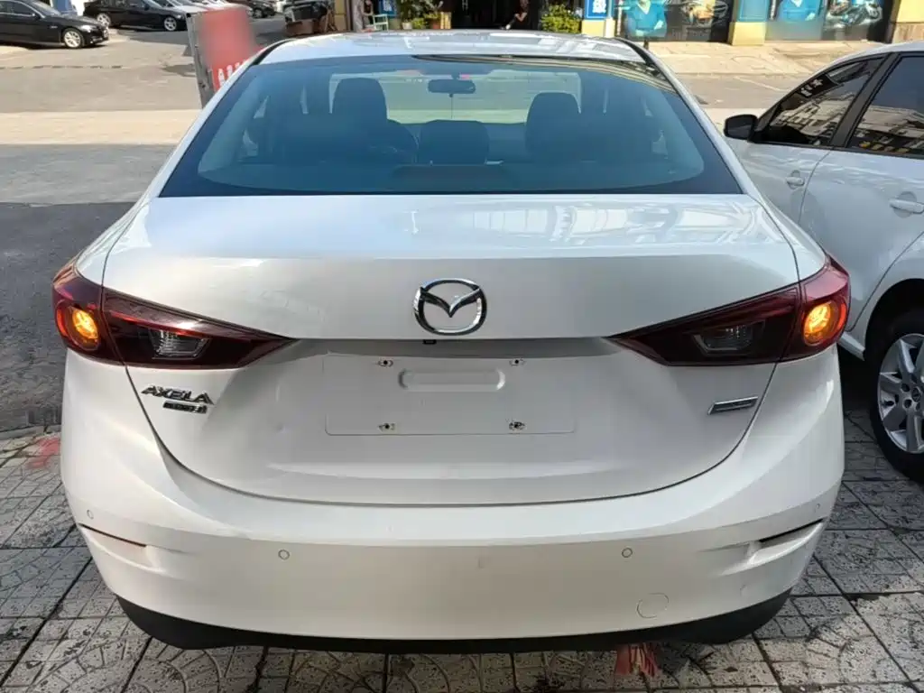 Mazda 3 Axela — миниатюра 6