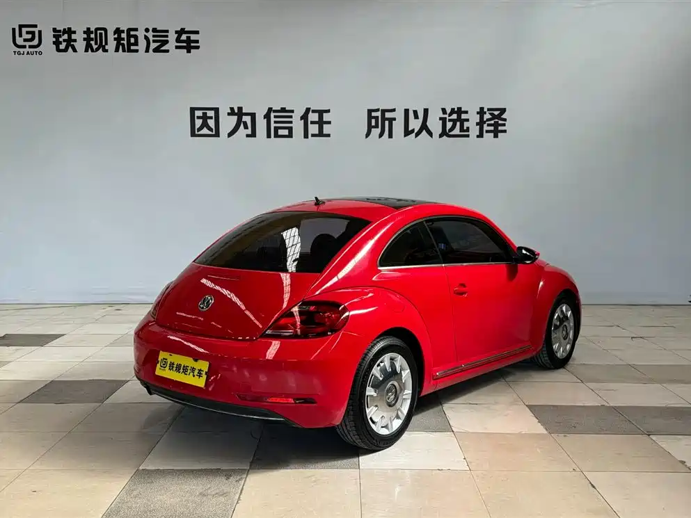 VOLKSWAGEN BEETLE