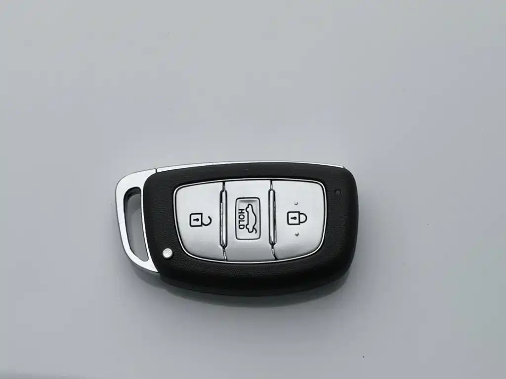 Hyundai Elantra Langdong — миниатюра 19