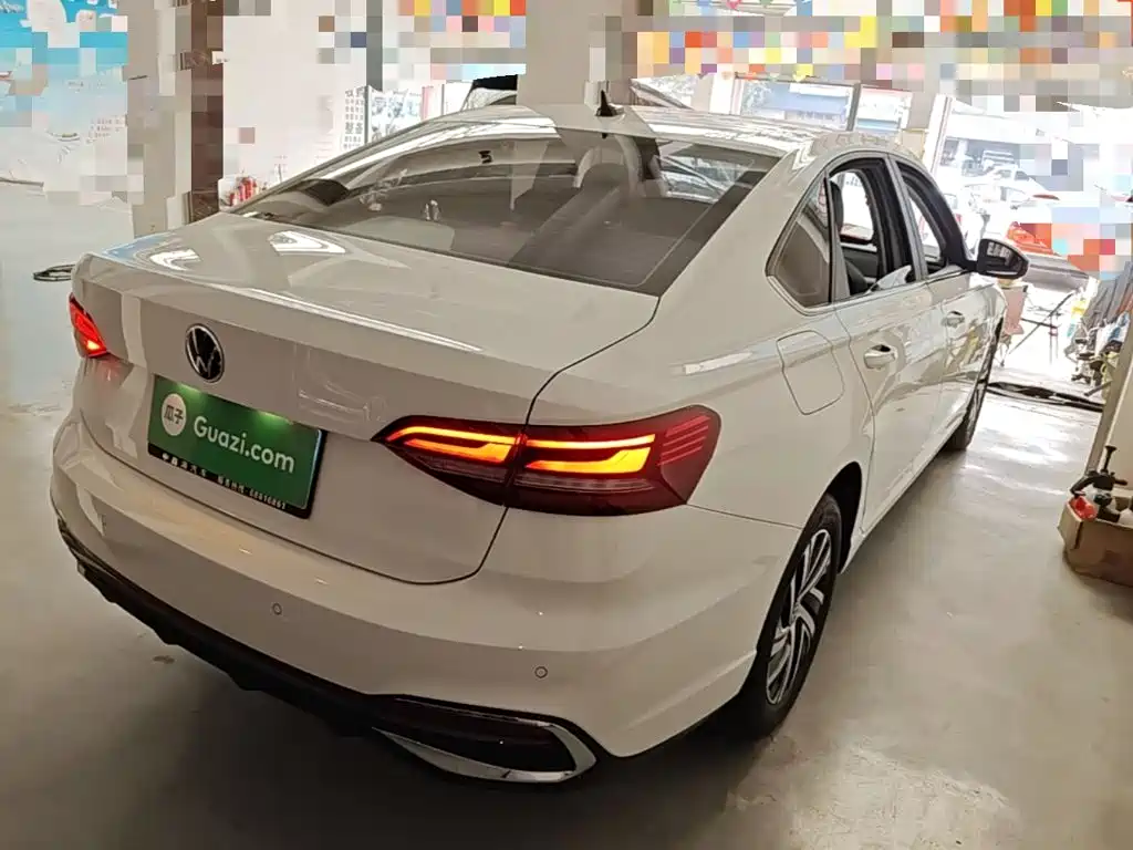 Volkswagen Lavida — миниатюра 7