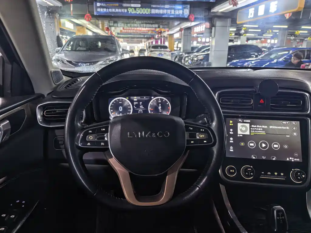Lynk & Co 01 — миниатюра 7
