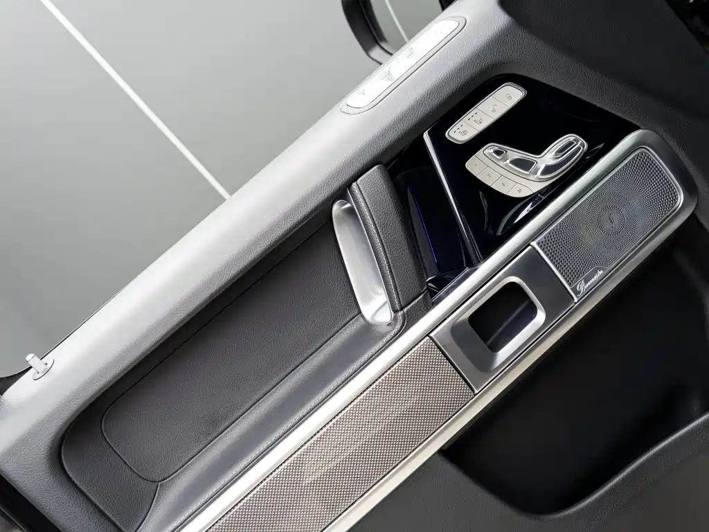 Mercedes-Benz G-Class — миниатюра 8