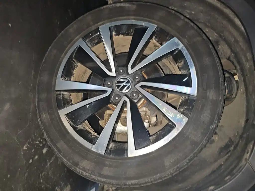Volkswagen Tharu — миниатюра 8