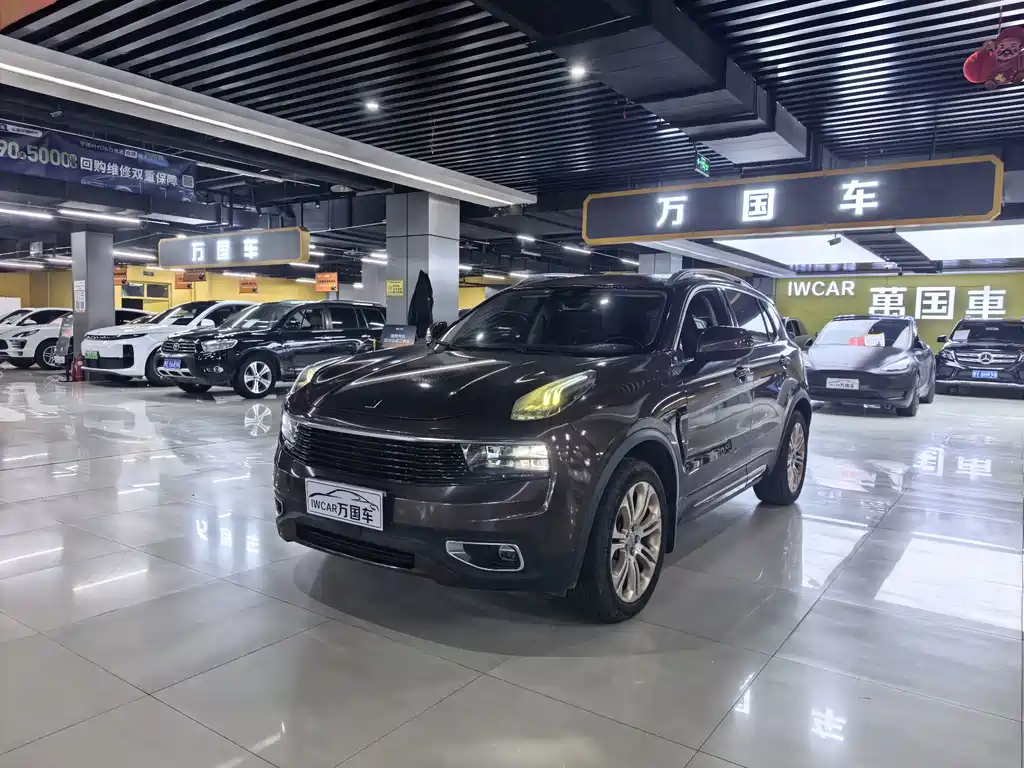 Lynk & Co 01 — миниатюра 2