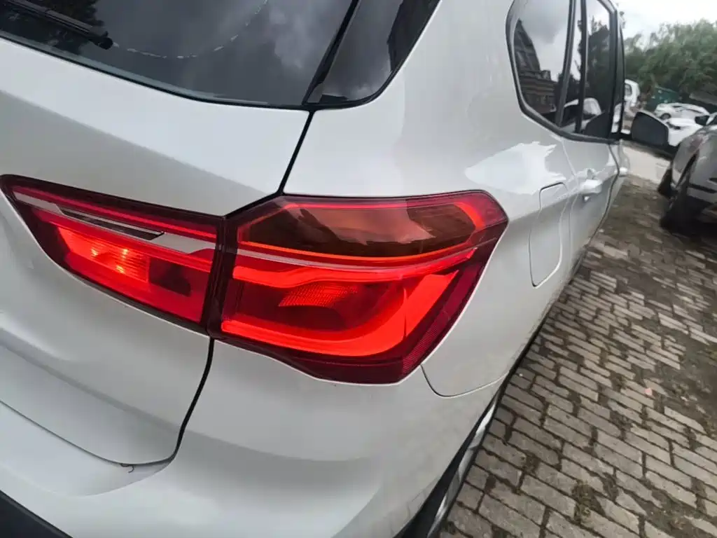 BMW X1 — миниатюра 8