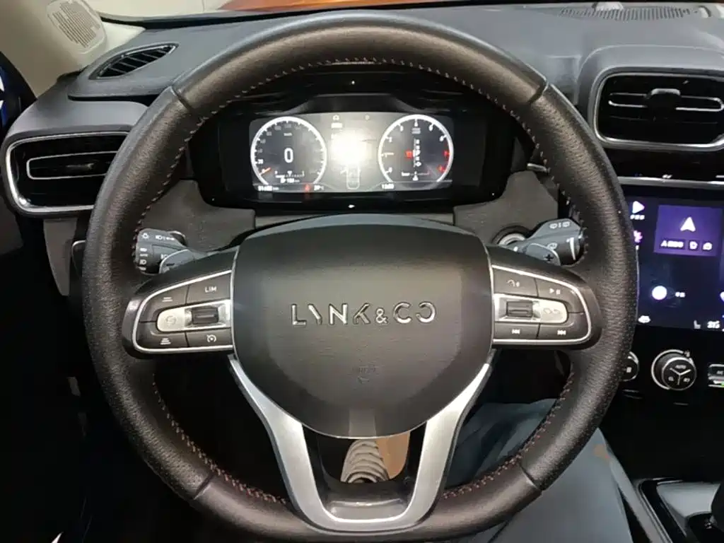 Lynk & Co 02 — миниатюра 11