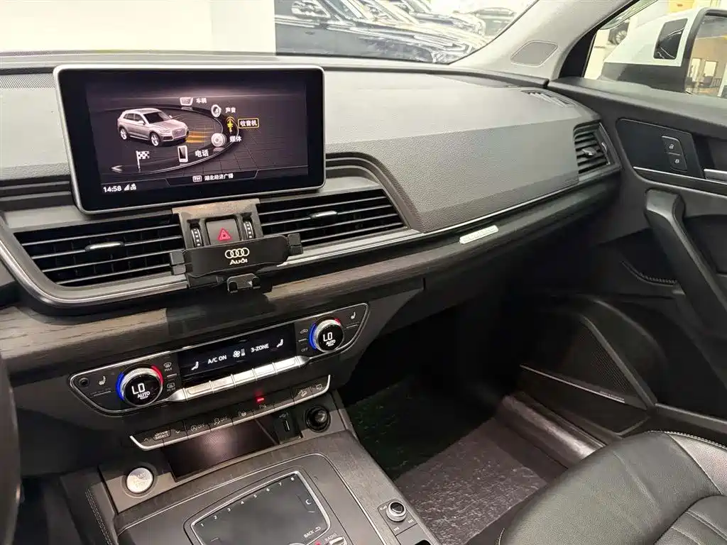 Audi Q5L — миниатюра 8