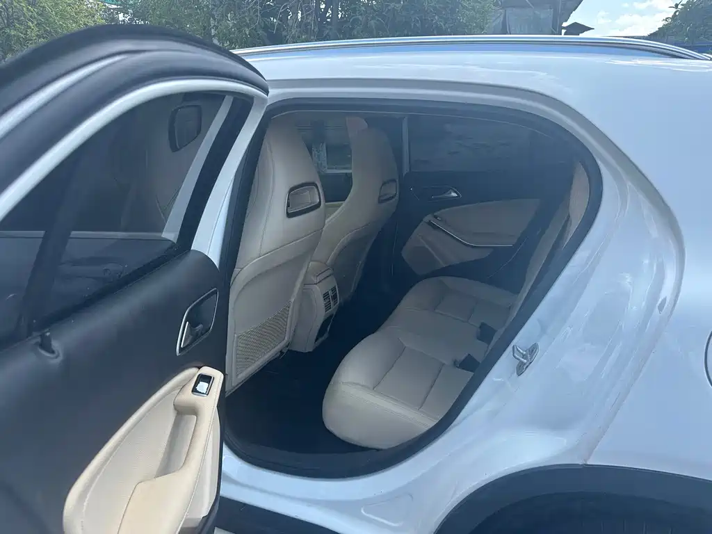 Mercedes-Benz GLA — миниатюра 7