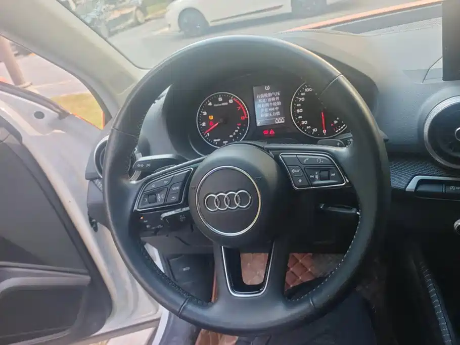Audi Q2L — миниатюра 15