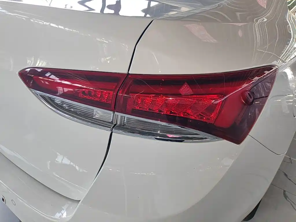 Buick Excelle — миниатюра 8