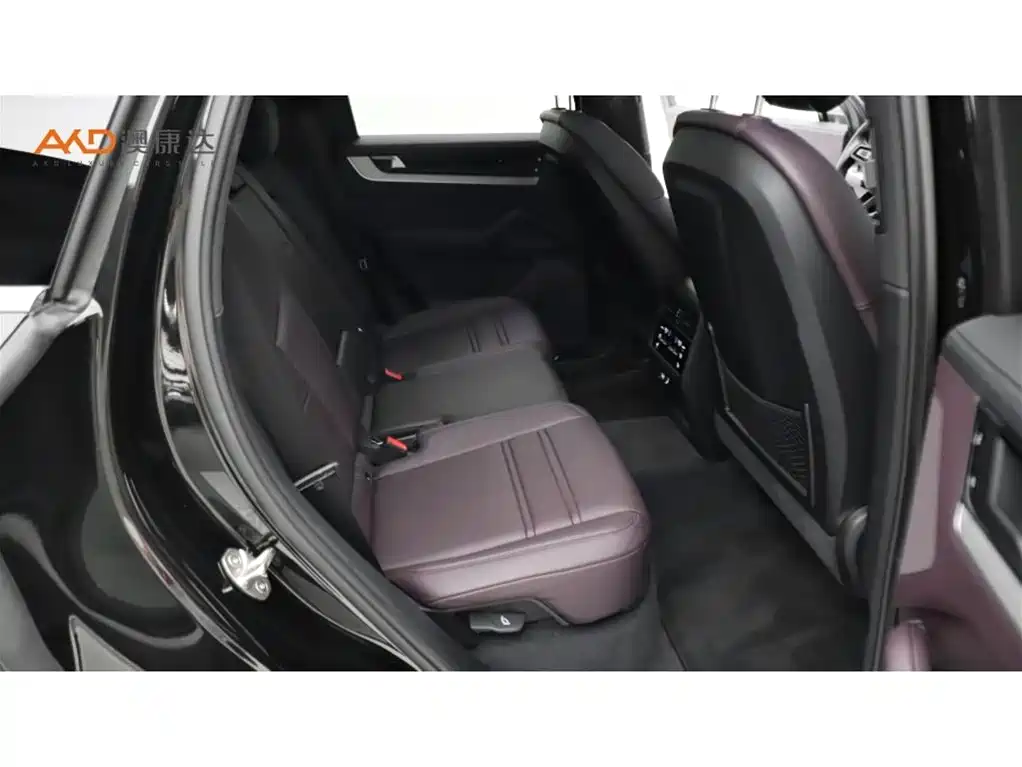 Porsche Cayenne — миниатюра 8