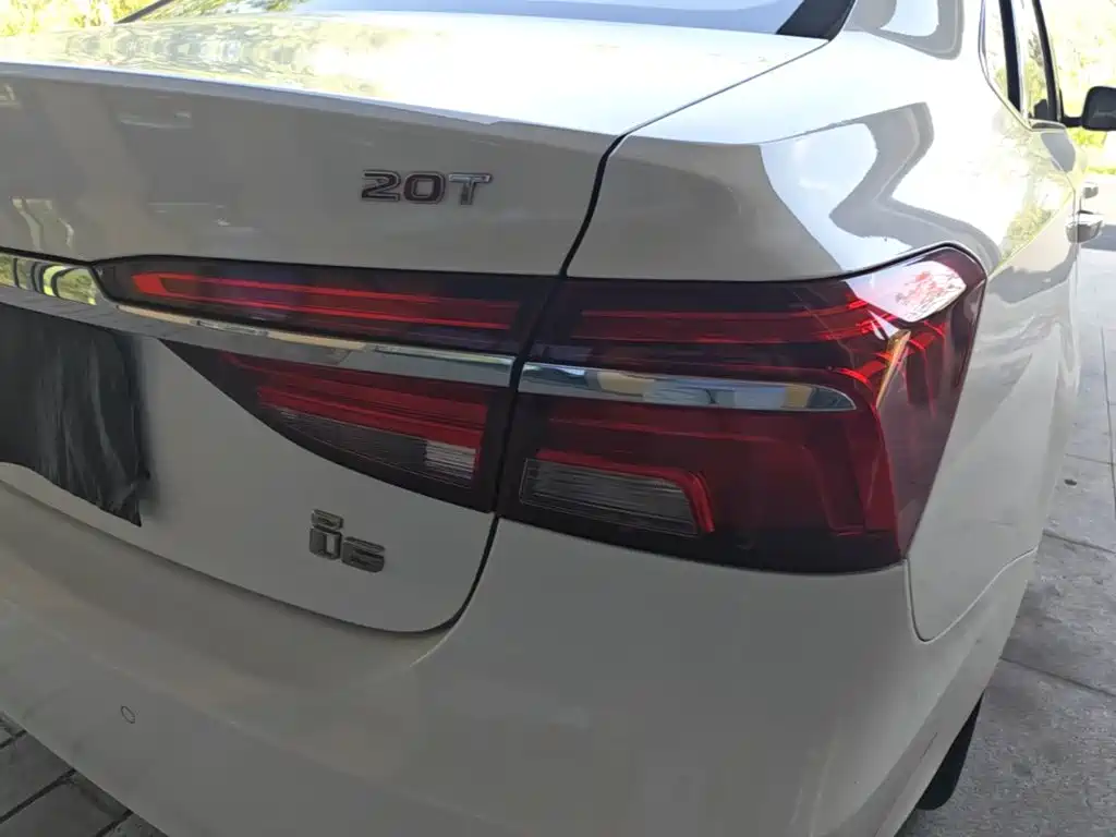 Roewe i6 Classic — миниатюра 8