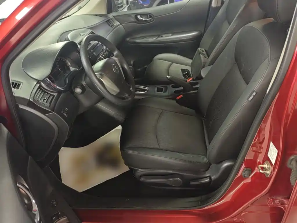 Nissan Tiida — миниатюра 20