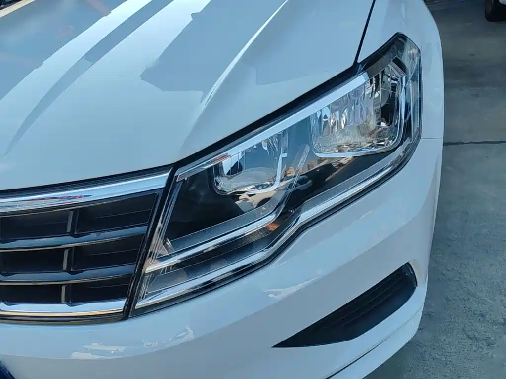 Volkswagen Jetta — миниатюра 24
