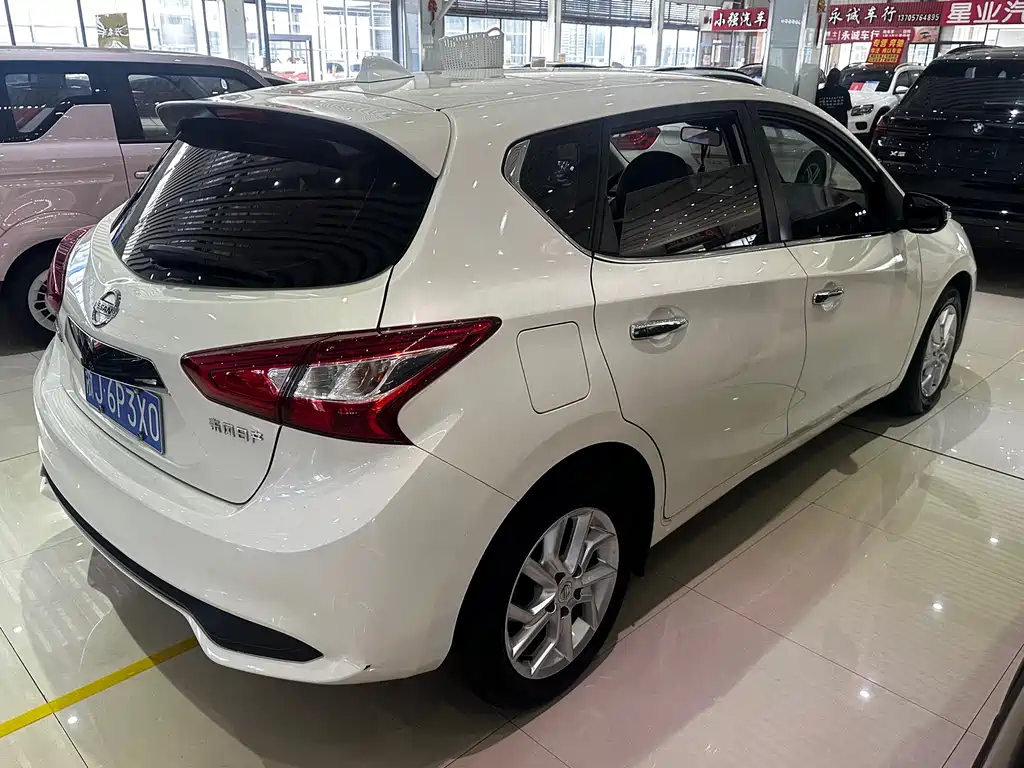 Nissan Tiida 2021 1.6L CVT