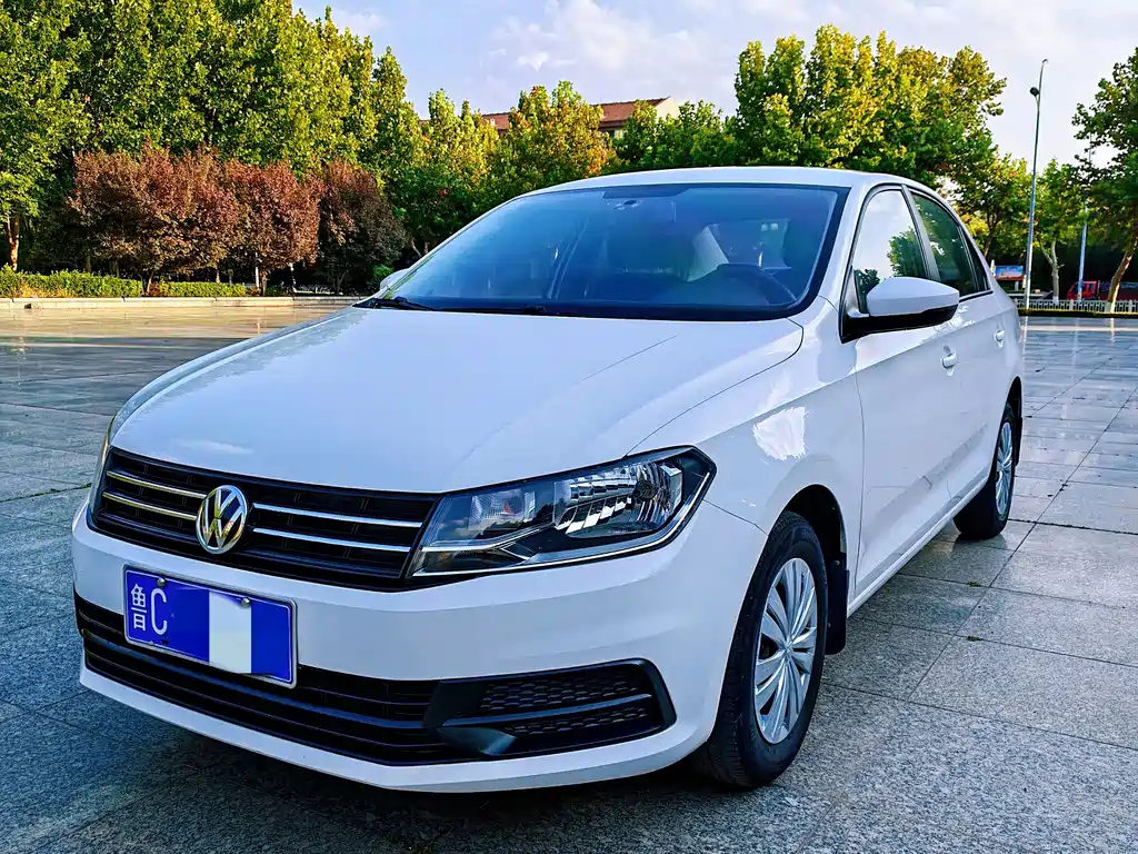 Volkswagen Santana — миниатюра 4