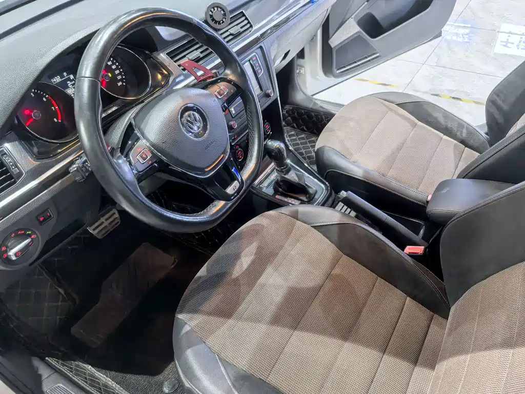 Volkswagen C-Trek — миниатюра 11