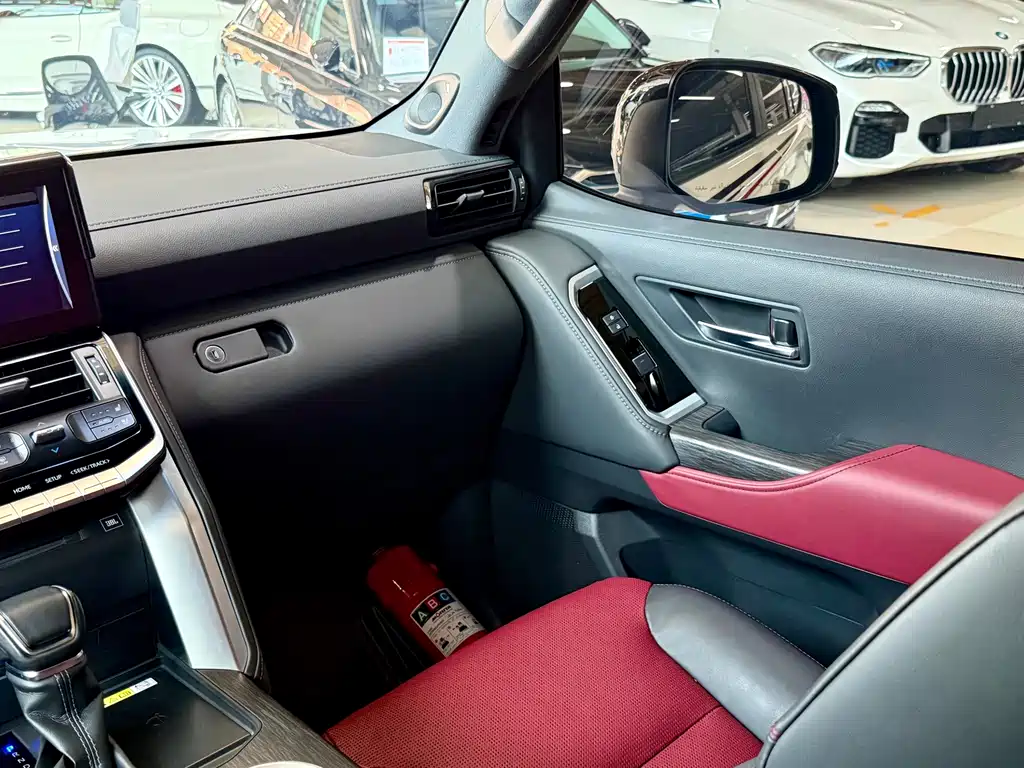 Toyota Land Cruiser — миниатюра 17