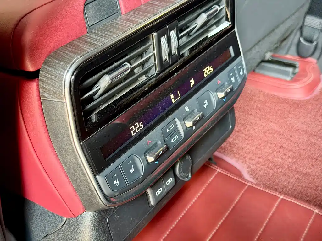 Toyota Land Cruiser — миниатюра 26